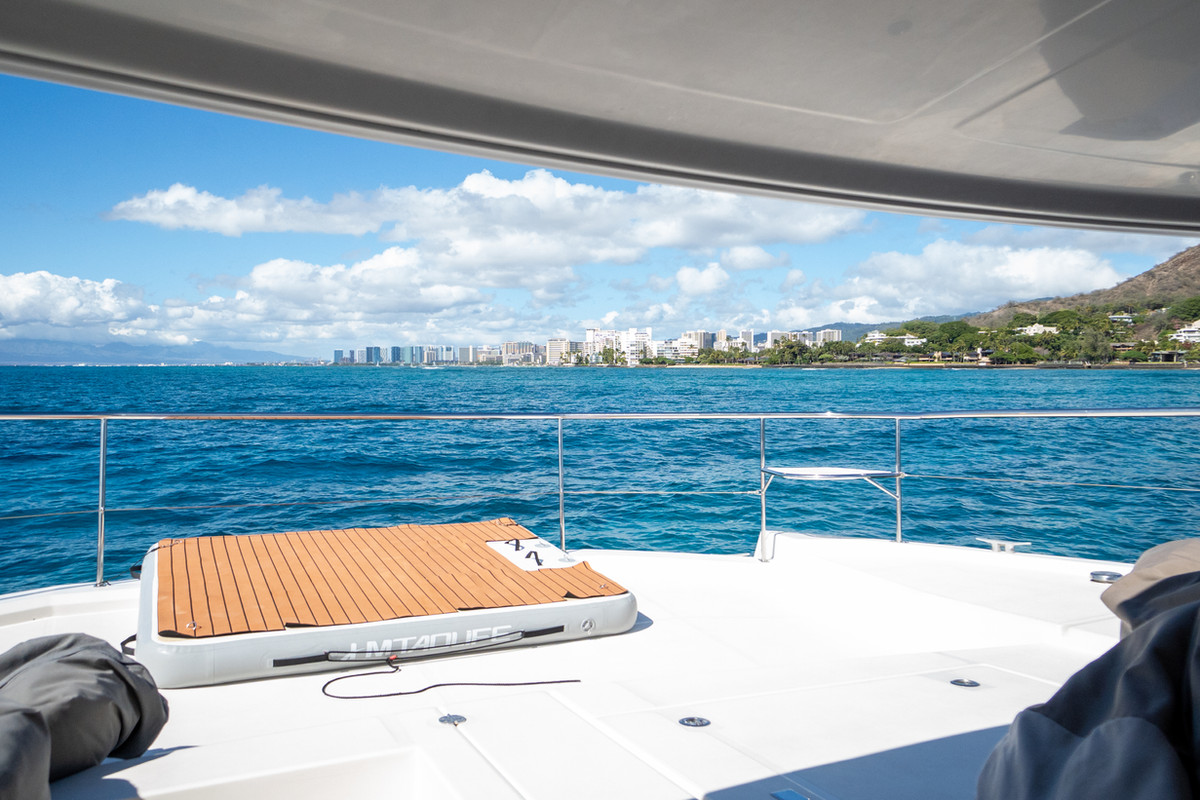 Mana Cruises — Yacht Deck