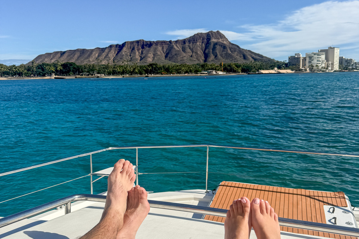 Mana Cruises — Diamond Head View